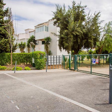 2 Bdr Vilamoura Escape W Balcony By Lovelystay كوارتيرا المظهر الخارجي الصورة