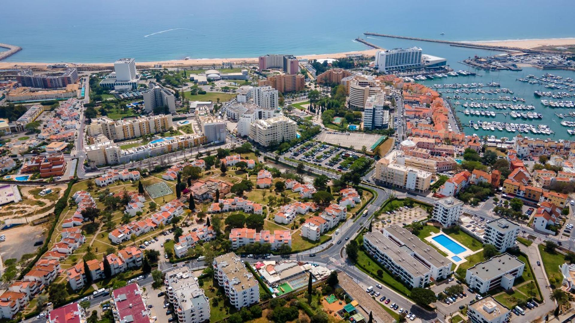 2 Bdr Vilamoura Escape W Balcony By Lovelystay كوارتيرا المظهر الخارجي الصورة